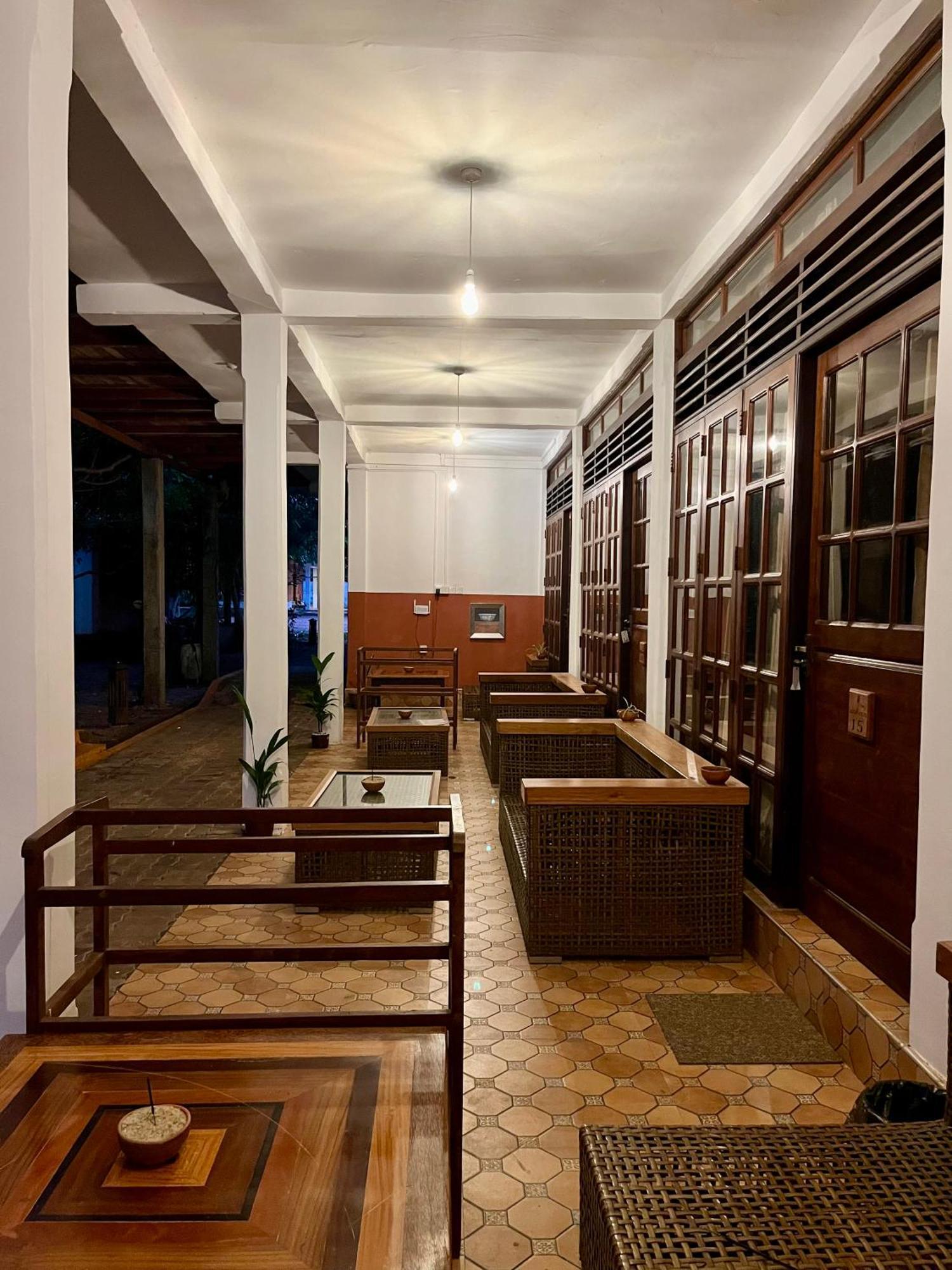 Hotel 4 U Saliya Garden Anuradhapura Dış mekan fotoğraf