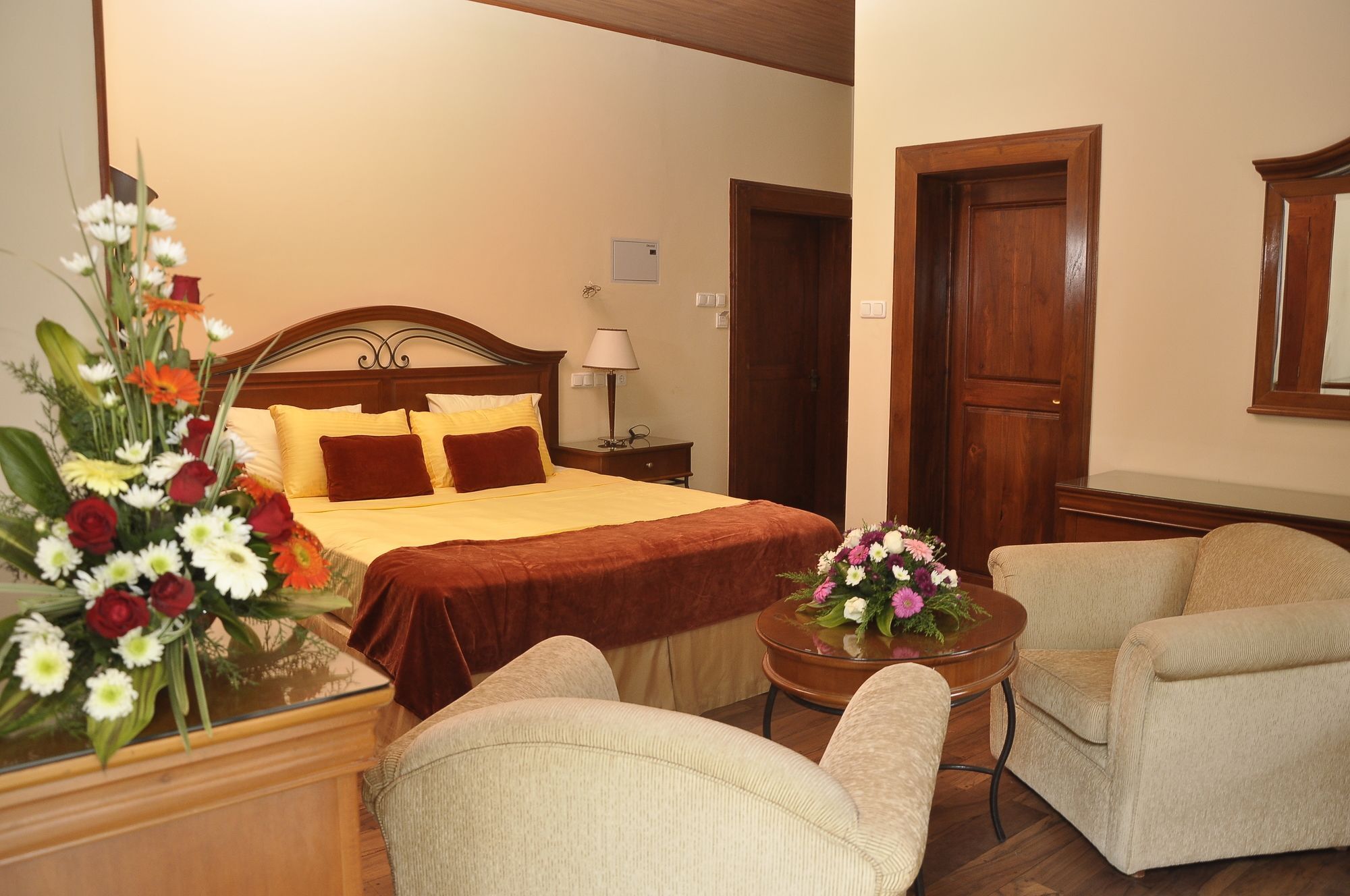 Hotel 4 U Saliya Garden Anuradhapura Dış mekan fotoğraf